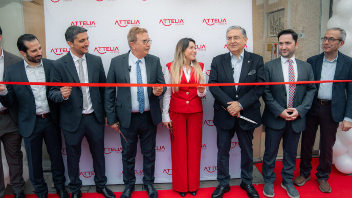 Attelia London Açılış