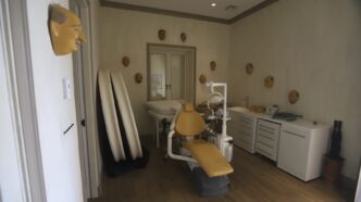 Epstein Adasında Dişçi Koltuğu