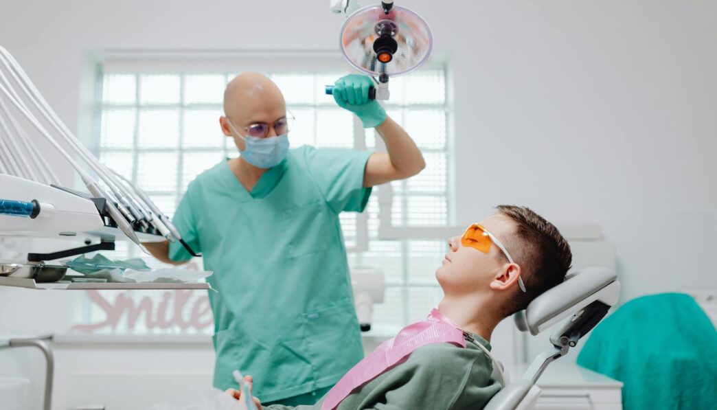 Sahim-Sen Genç Diş Hekimleri Açıklama